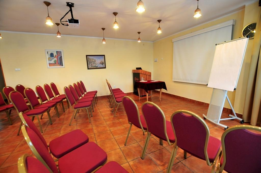 Hotel Lorenzo Cracovia Esterno foto